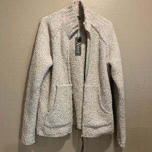NWT! Sherpa/Chenille Zip Up